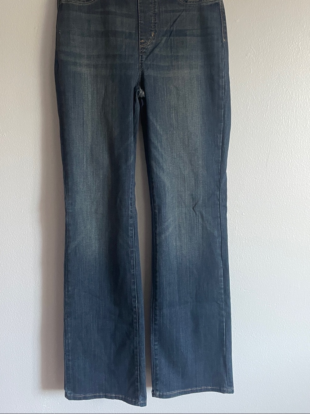 Judy Blue Pull On Wide Leg Stretch Waist Medium Wash Jeans 
Size 29/ 9 - Picture 3 of 12